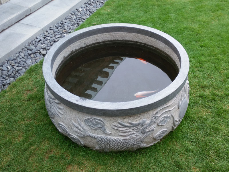 青石魚(yú)缸